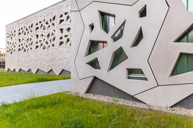 Architekturbeton, Betonfertigteile, Fertigteilfassade, Gerätturnhalle der Universität Potsdam